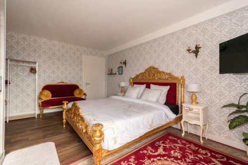 French Royal Room