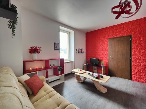 Glamour Red Apartment